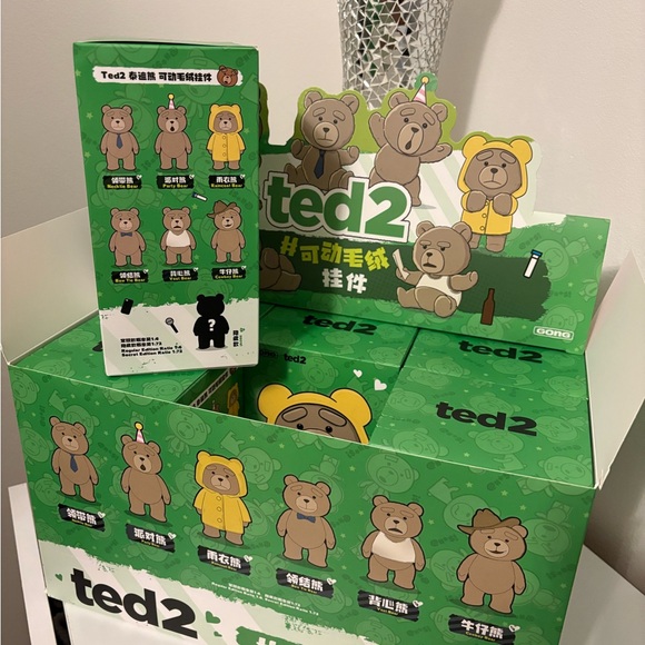 Authentic Popmart Ted 2 Blind Box 🐻🧸 - Picture 4 of 4